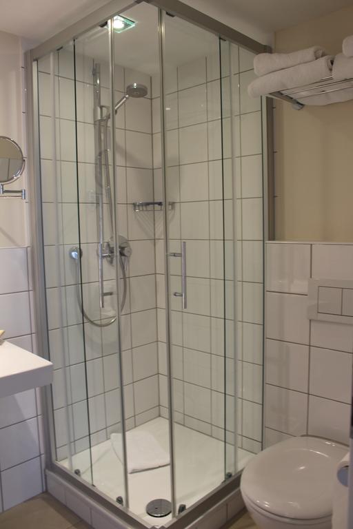 Hotel Bonjour Bad Soden am Taunus Δωμάτιο φωτογραφία