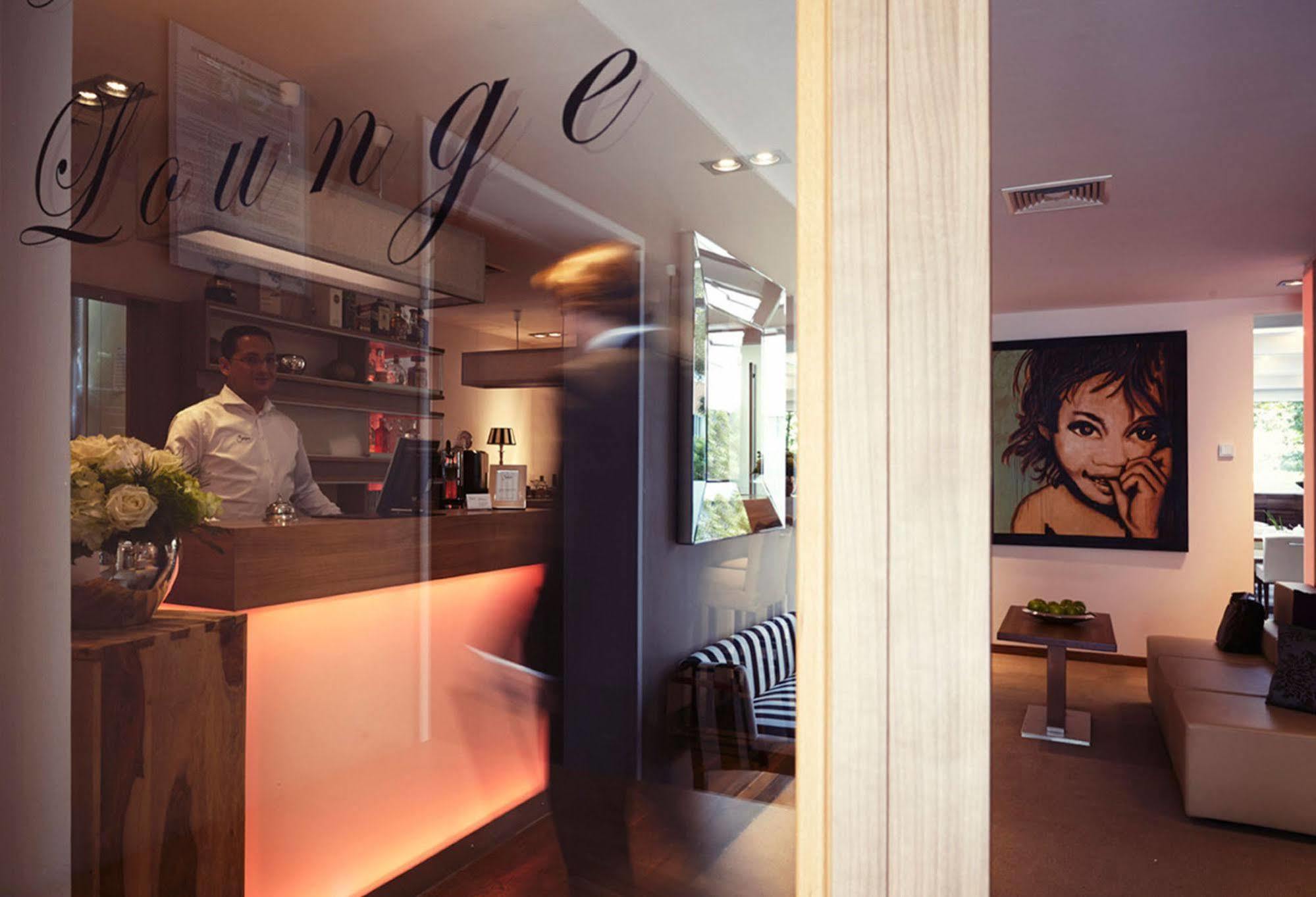 Hotel Bonjour Bad Soden am Taunus Εξωτερικό φωτογραφία