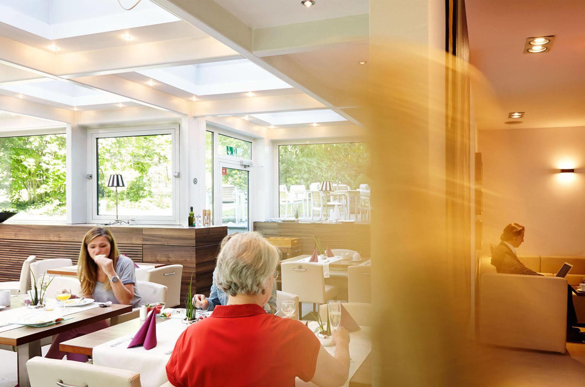 Hotel Bonjour Bad Soden am Taunus Εξωτερικό φωτογραφία