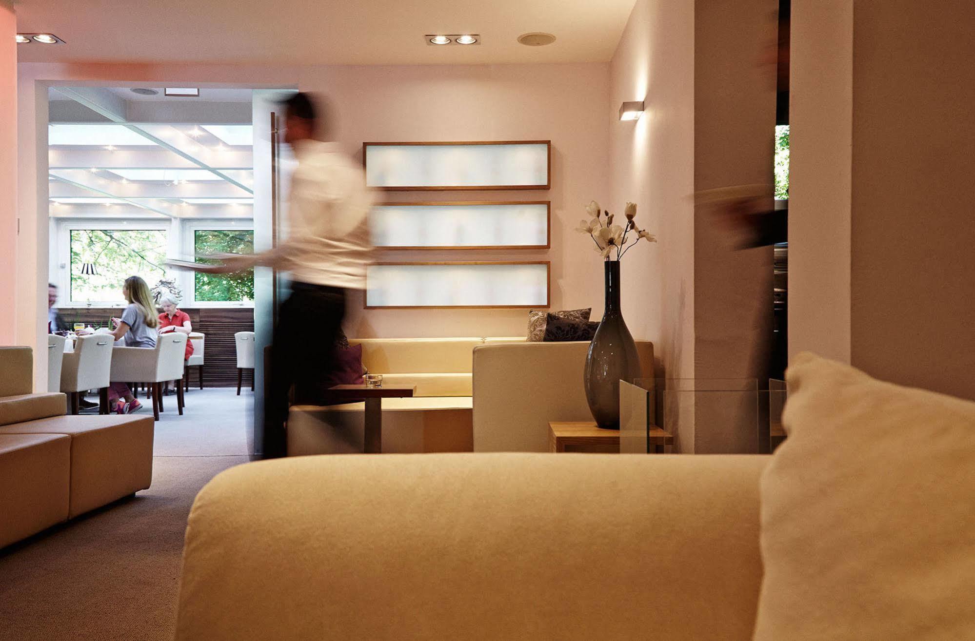 Hotel Bonjour Bad Soden am Taunus Εξωτερικό φωτογραφία